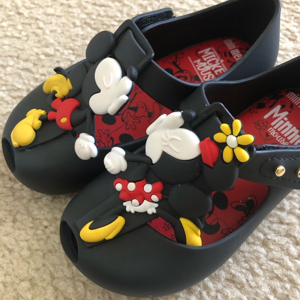 NEW Mickey Minnie Kissing Mini Melissa - Picture 4 of 4